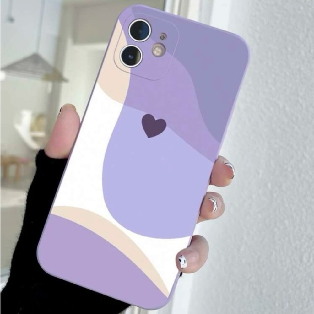 ⚠️Clearance💜iPhone 13/Pro/Pro Max Purple Heart Pattern - Picture 2 of 2